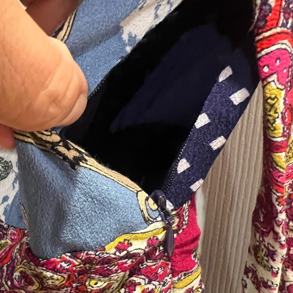 Moulinette Soeurs Long Sleeve Dress, Blue and Red Patterns zipper in the side - Picture 11 of 11